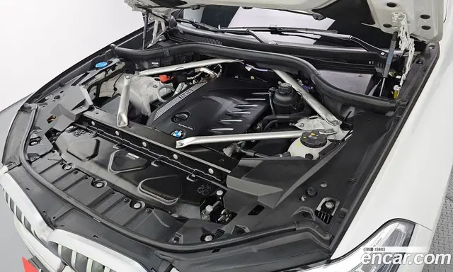 BMW X6 2023 3.0 автомат (гидро), миниатюра 6