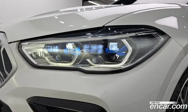 BMW X6 2023 3.0 автомат (гидро), миниатюра 8