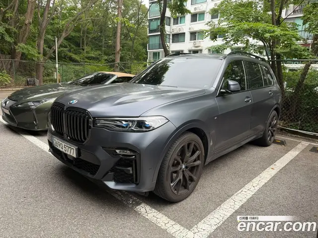 BMW X7 2020 4.4 автомат (гидро), миниатюра 1