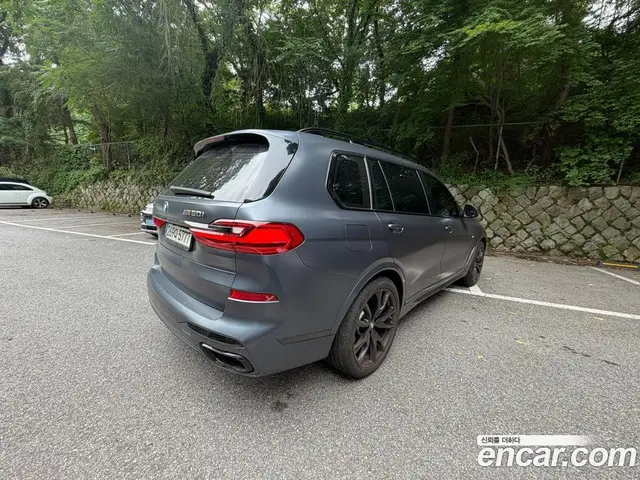BMW X7 2020 4.4 автомат (гидро), миниатюра 2