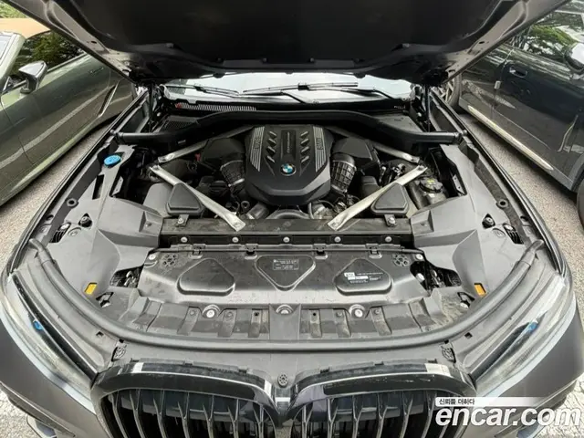 BMW X7 2020 4.4 автомат (гидро), миниатюра 6