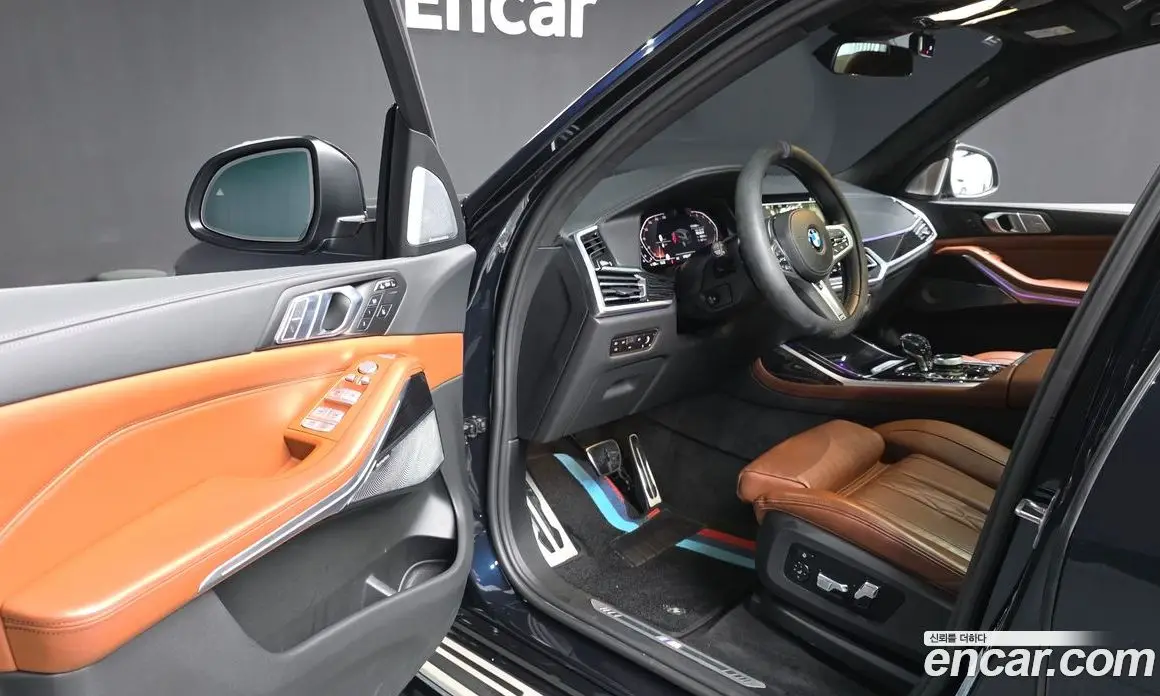 BMW X7 2022 3.0 автомат (гидро), фото 13