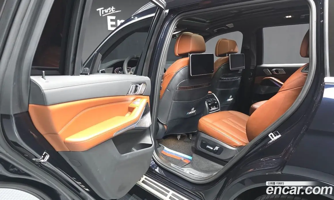 BMW X7 2022 3.0 автомат (гидро), фото 16