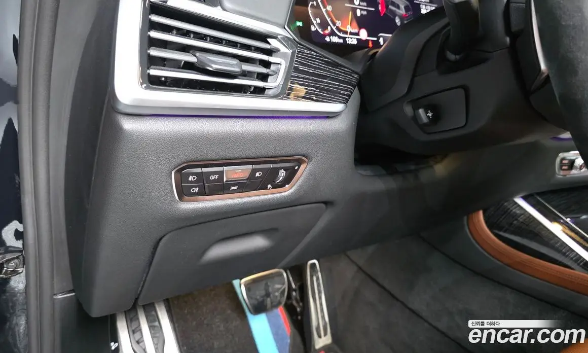 BMW X7 2022 3.0 автомат (гидро), фото 27