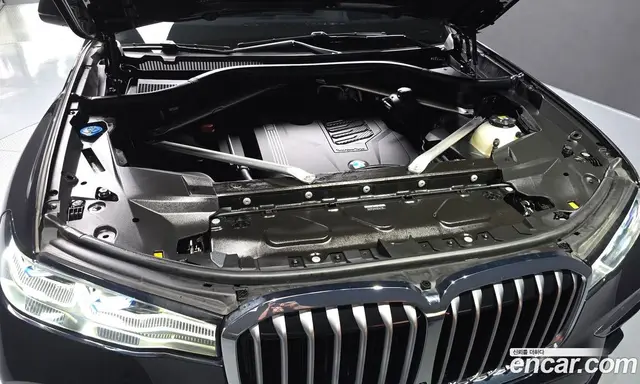 BMW X7 2022 3.0 автомат (гидро), миниатюра 6