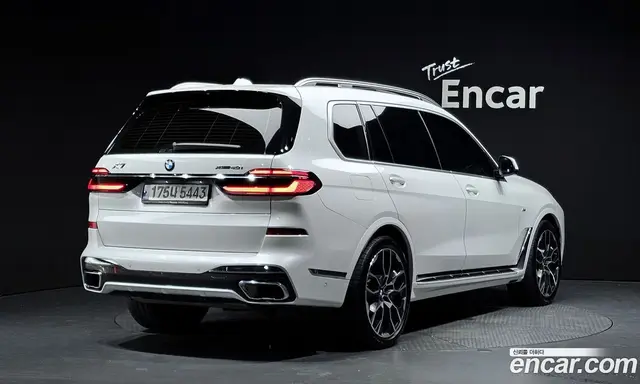 BMW X7 2024 3.0 автомат (гидро), миниатюра 2