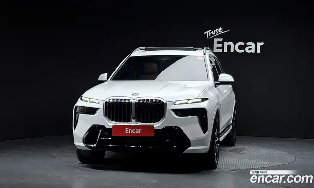 BMW X7 2024 3.0 автомат (гидро), миниатюра 3