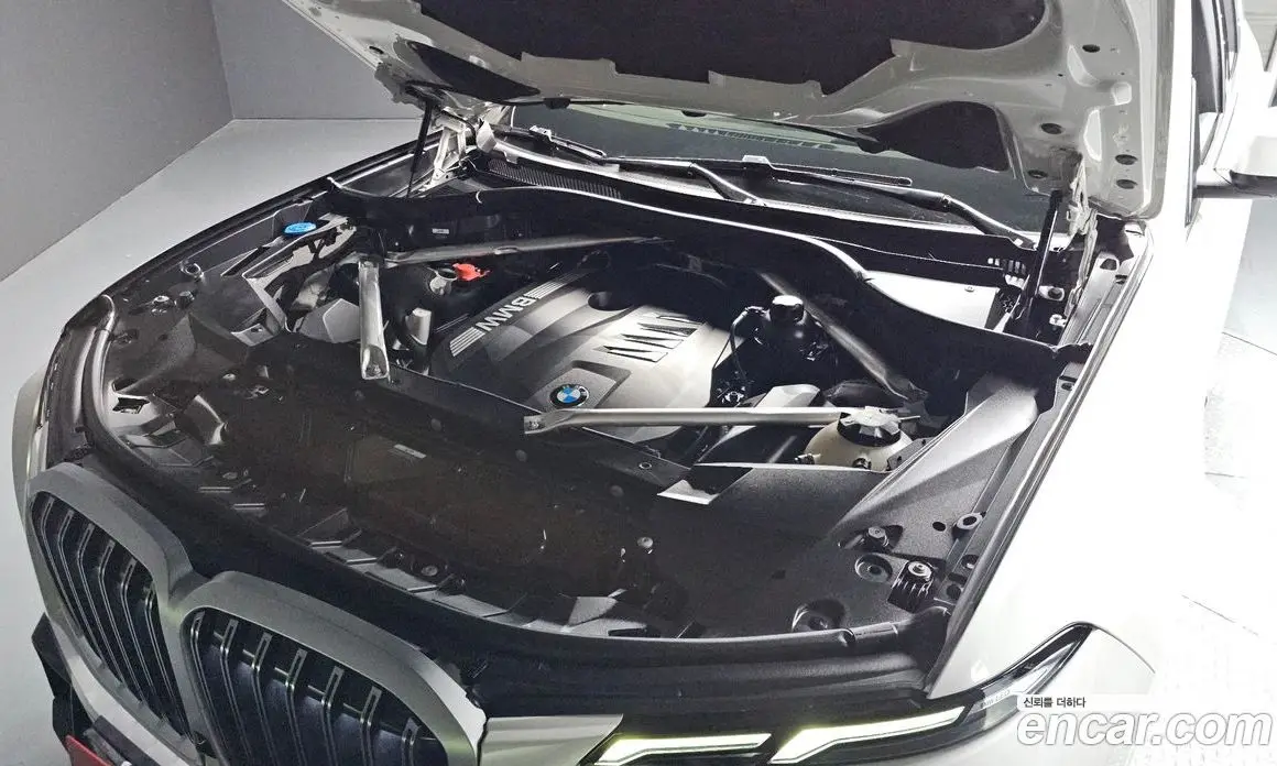 BMW X7 2024 3.0 автомат (гидро), фото 6