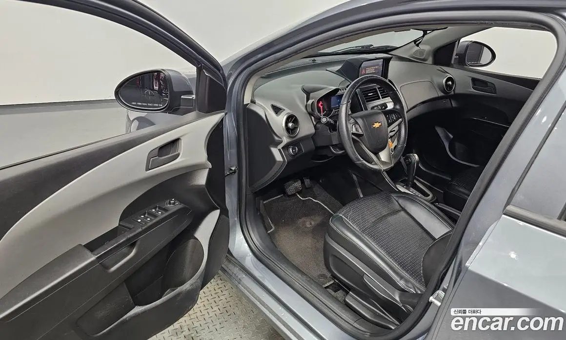 Chevrolet Aveo 2014 1.6 автомат (гидро), фото 10