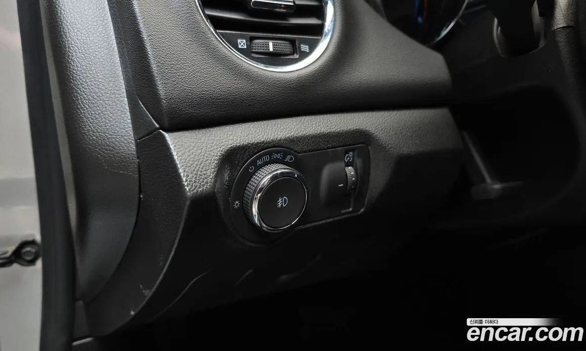 Chevrolet Cruze 2011 1.8 автомат (гидро), фото 16