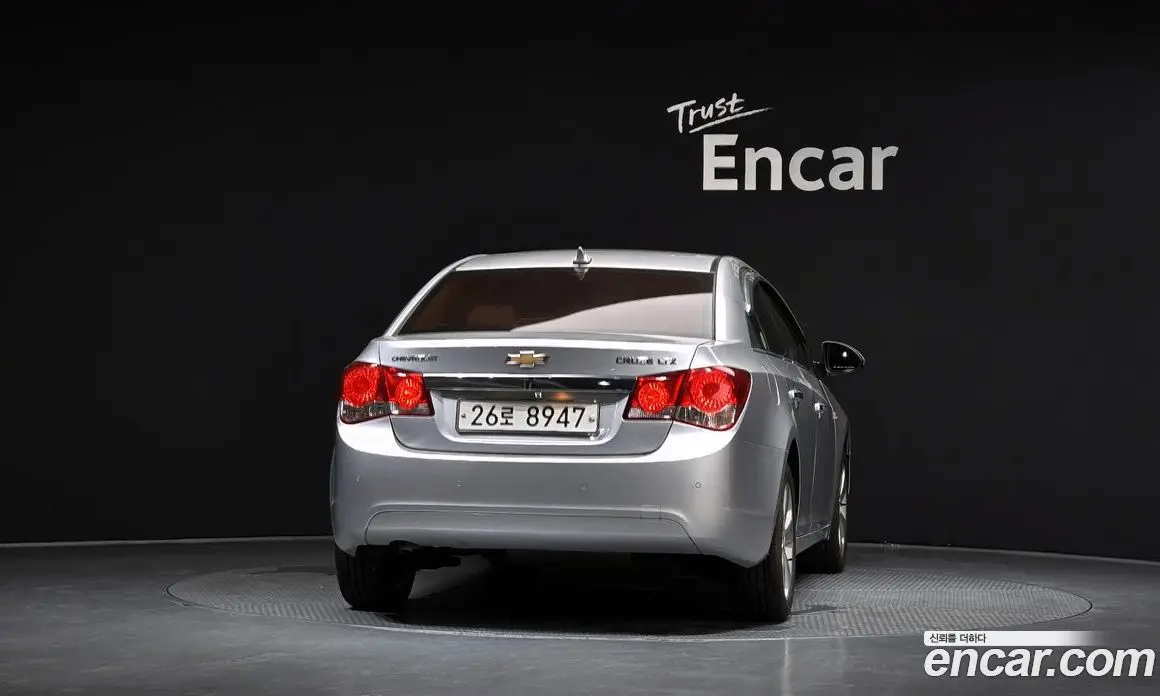 Chevrolet Cruze 2011 1.8 автомат (гидро), фото 4