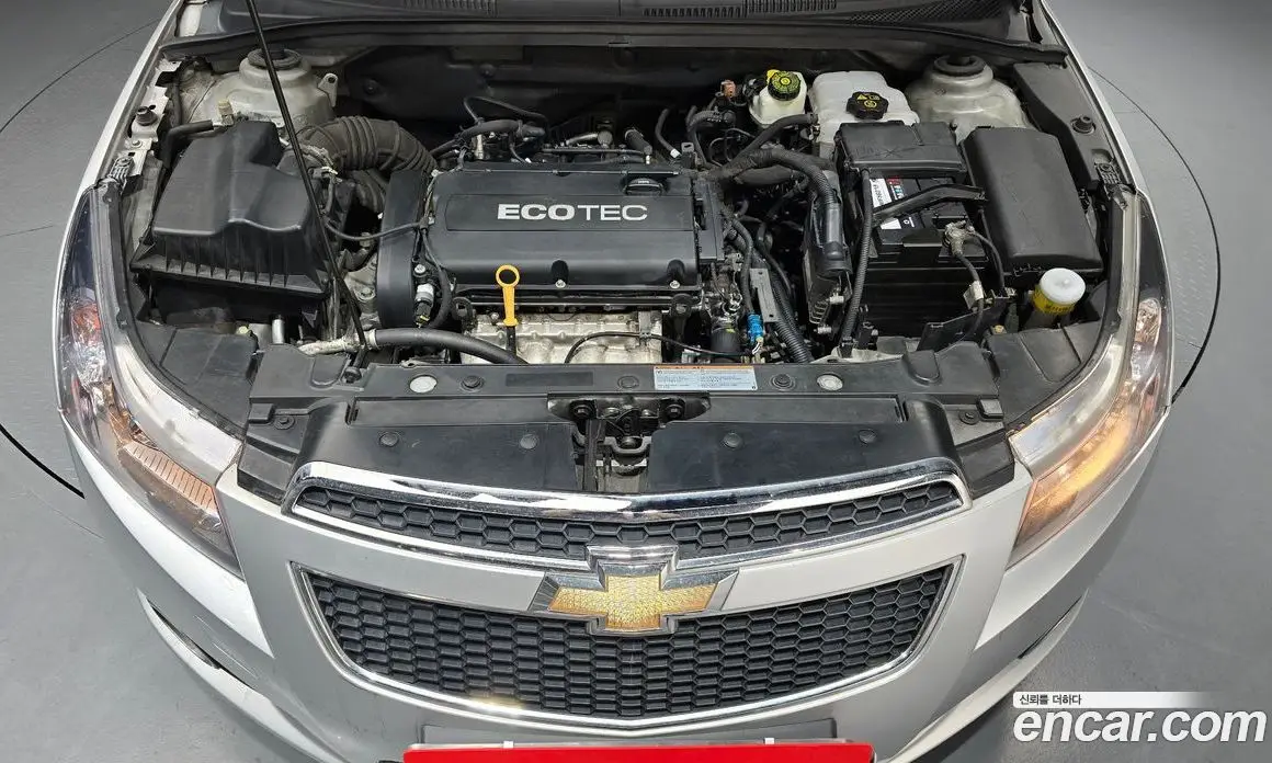 Chevrolet Cruze 2011 1.8 автомат (гидро), фото 6
