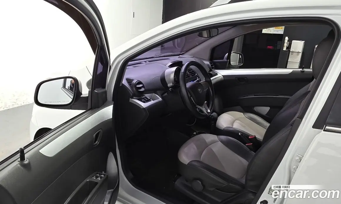 Chevrolet Spark 2011 1.0 автомат (гидро), фото 13