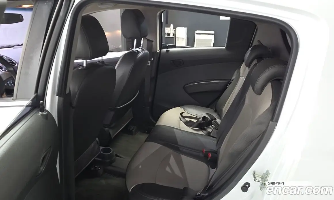Chevrolet Spark 2011 1.0 автомат (гидро), фото 16