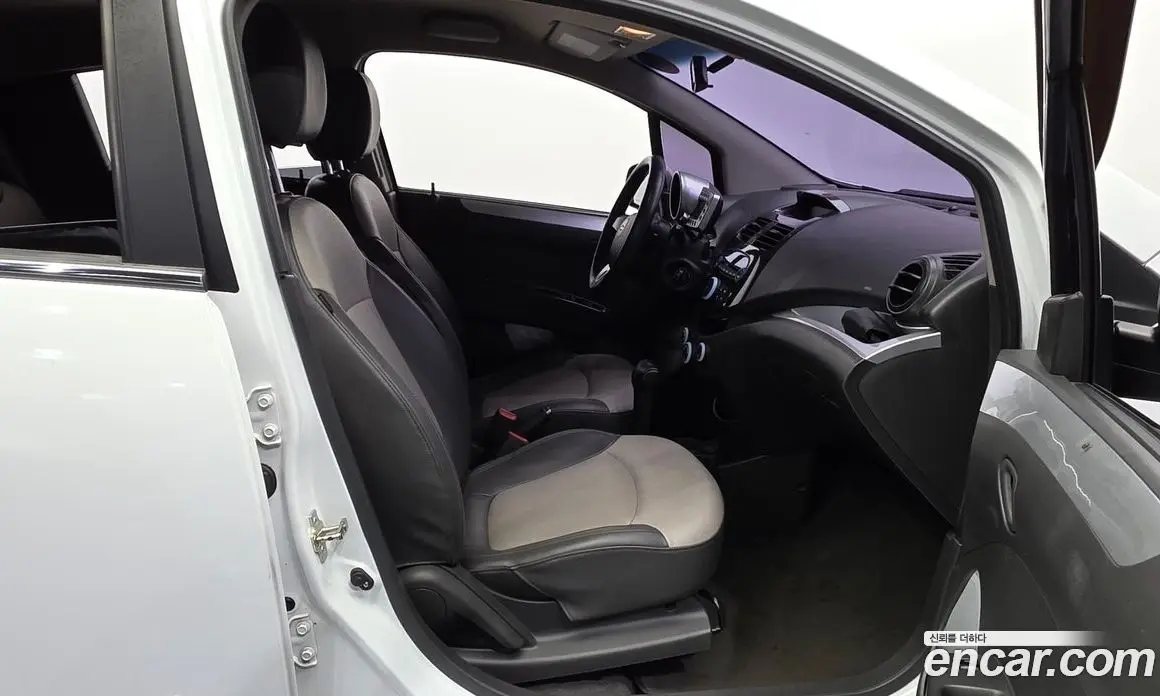 Chevrolet Spark 2011 1.0 автомат (гидро), фото 17