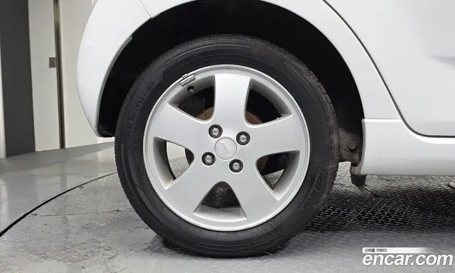Chevrolet Spark 2011 1.0 автомат (гидро), миниатюра 5