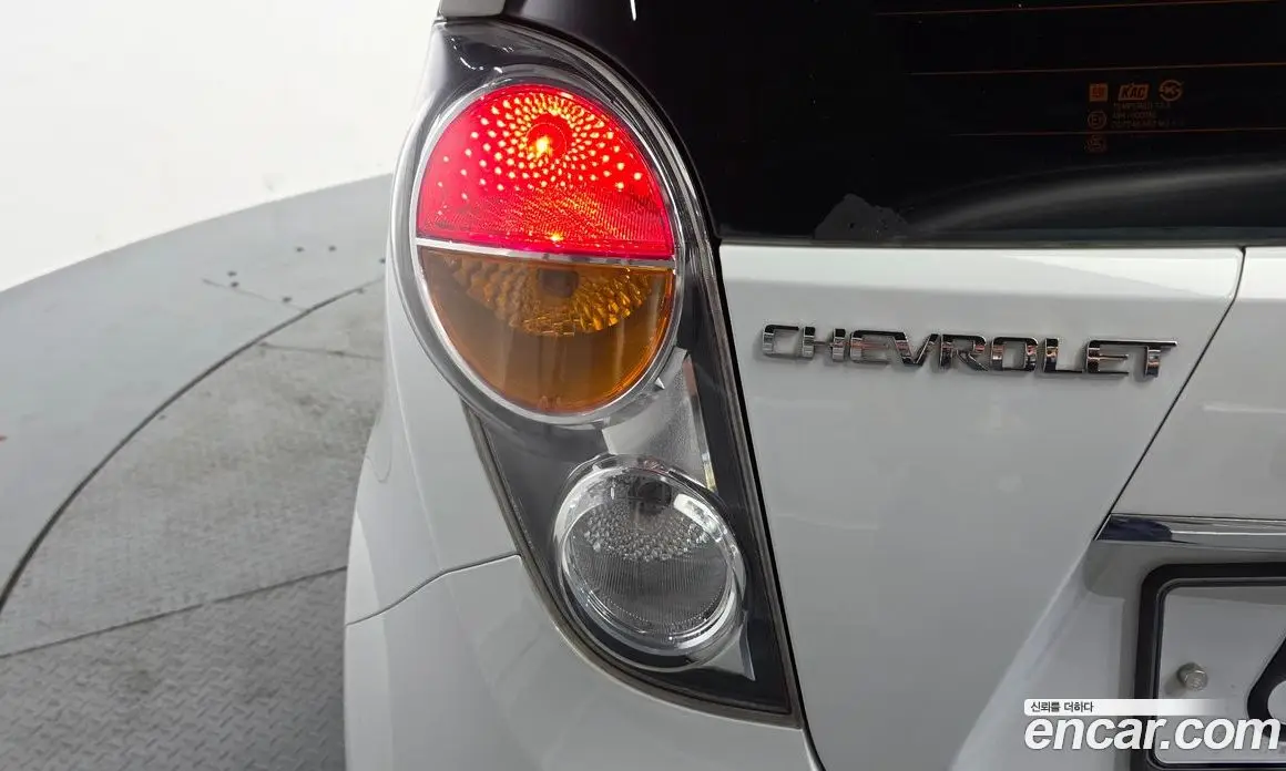 Chevrolet Spark 2011 1.0 автомат (гидро), фото 9