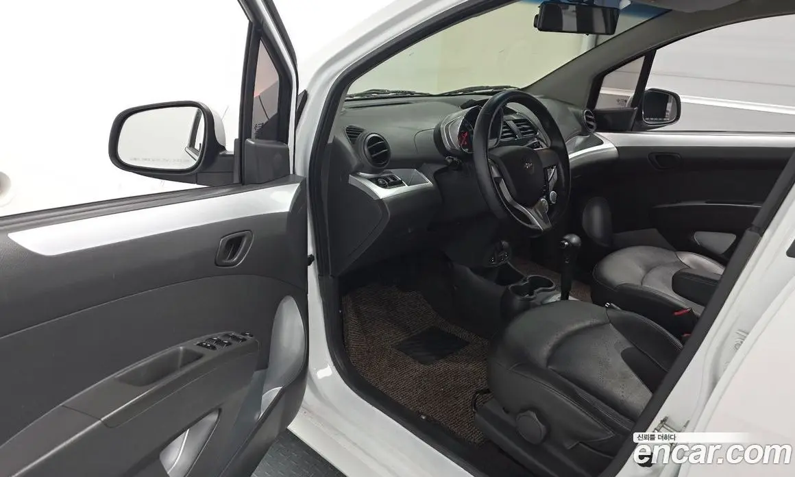 Chevrolet Spark 2013 1.0 автомат (гидро), фото 13