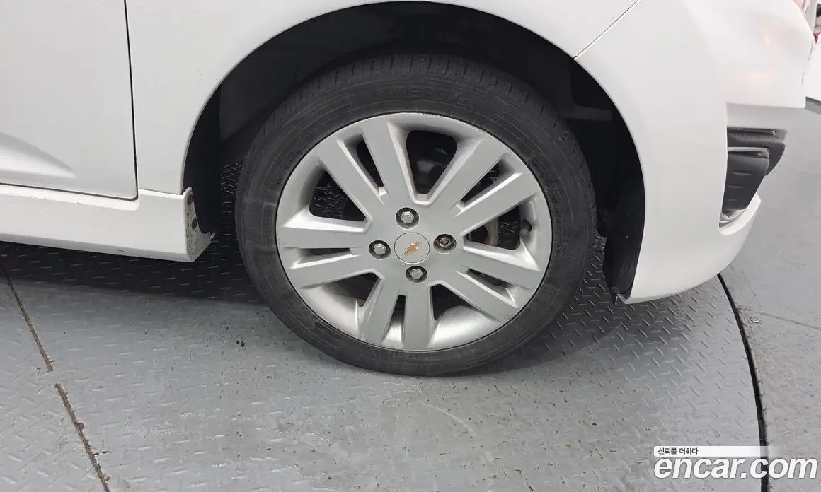Chevrolet Spark 2013 1.0 автомат (гидро), фото 7