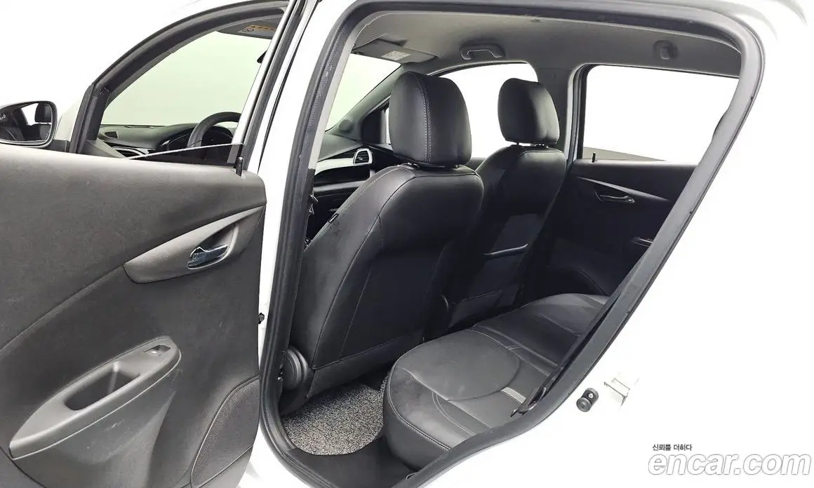Chevrolet Spark 2020 1.0 автомат (гидро), фото 17