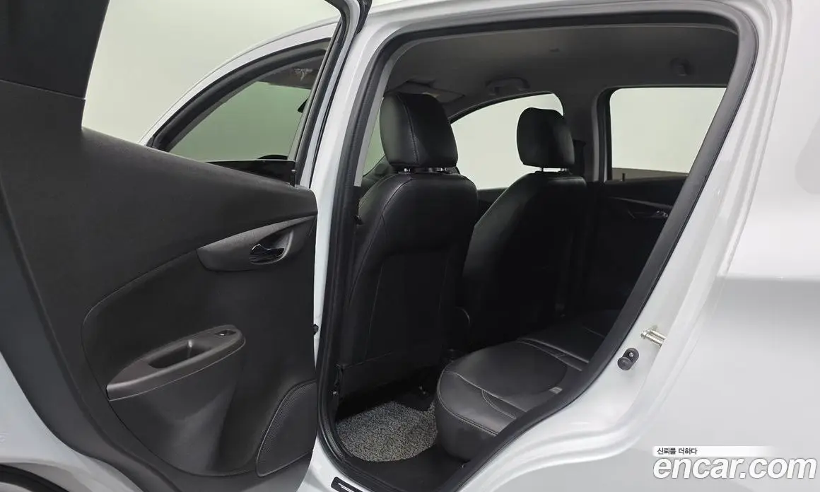 Chevrolet Spark 2020 1.0 автомат (гидро), фото 18