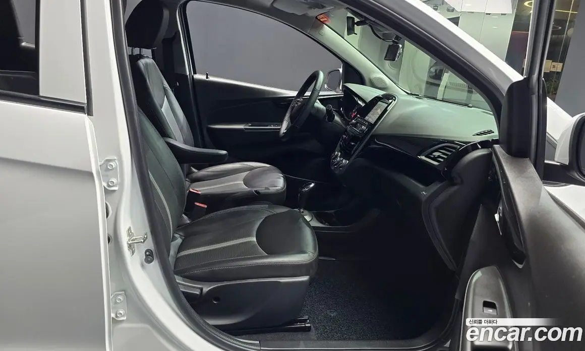 Chevrolet Spark 2021 1.0 автомат (гидро), фото 17