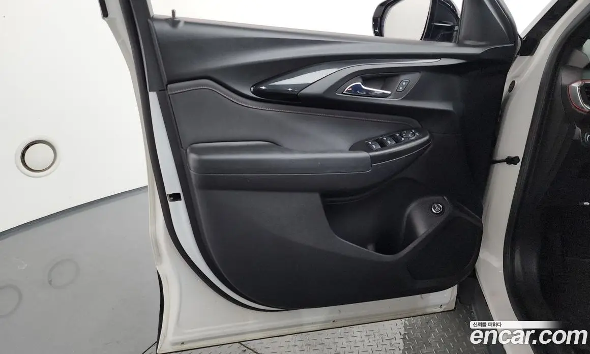 Chevrolet TrailBlazer 2022 1.3 автомат (гидро), фото 14