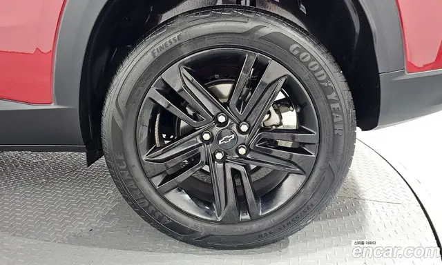 Chevrolet Trax 2023 1.2 автомат (гидро), миниатюра 7