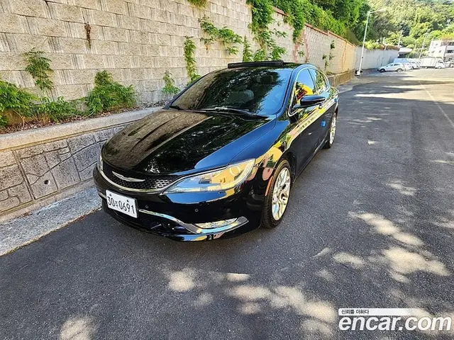 Chrysler 200, 2015, 111 074 км