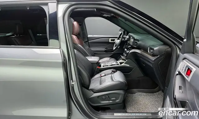 Ford Explorer 2023 3.0 автомат (гидро), миниатюра 10 Ford Explorer 2023 3.0 автомат (гидро), миниатюра 10