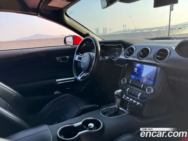 Ford Mustang 2020 2.3 автомат (гидро), миниатюра 9