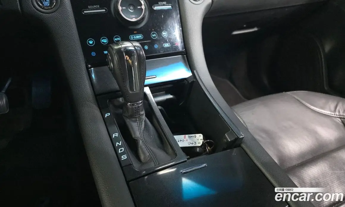 Ford Taurus 2015 2.0 автомат (гидро), фото 12