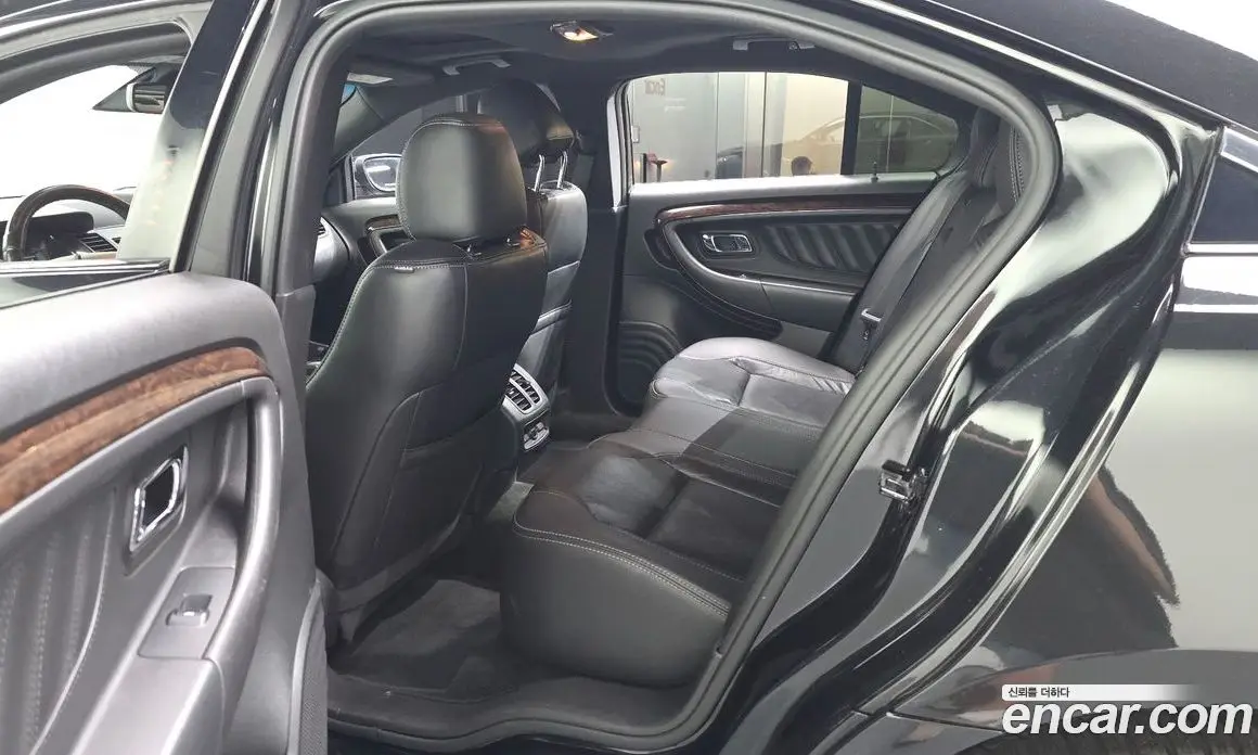Ford Taurus 2015 2.0 автомат (гидро), фото 16