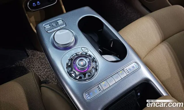 Genesis GV60 2023 0.1 автомат (гидро), миниатюра 9