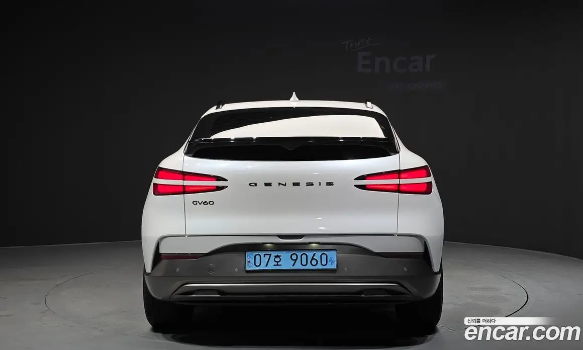 Genesis GV60 2023 0.1 автомат (гидро), фото 4