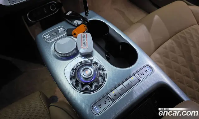 Genesis GV60 2023 0.1 автомат (гидро), миниатюра 9