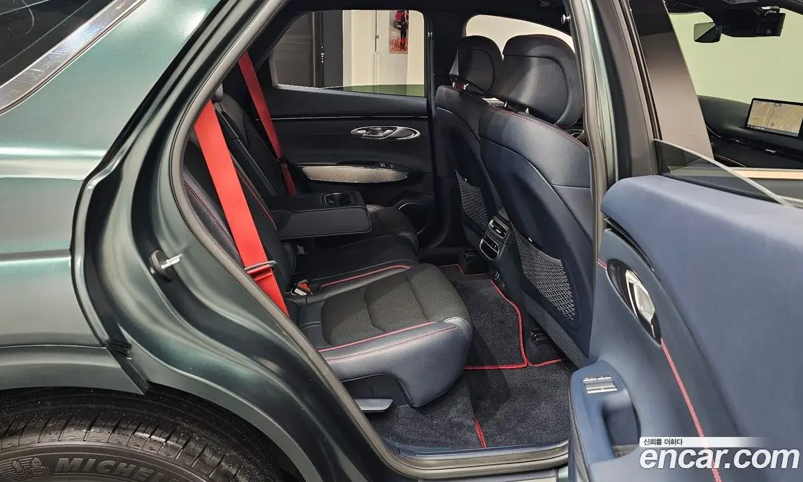 Genesis GV70 2021 2.5 автомат (гидро), фото 17