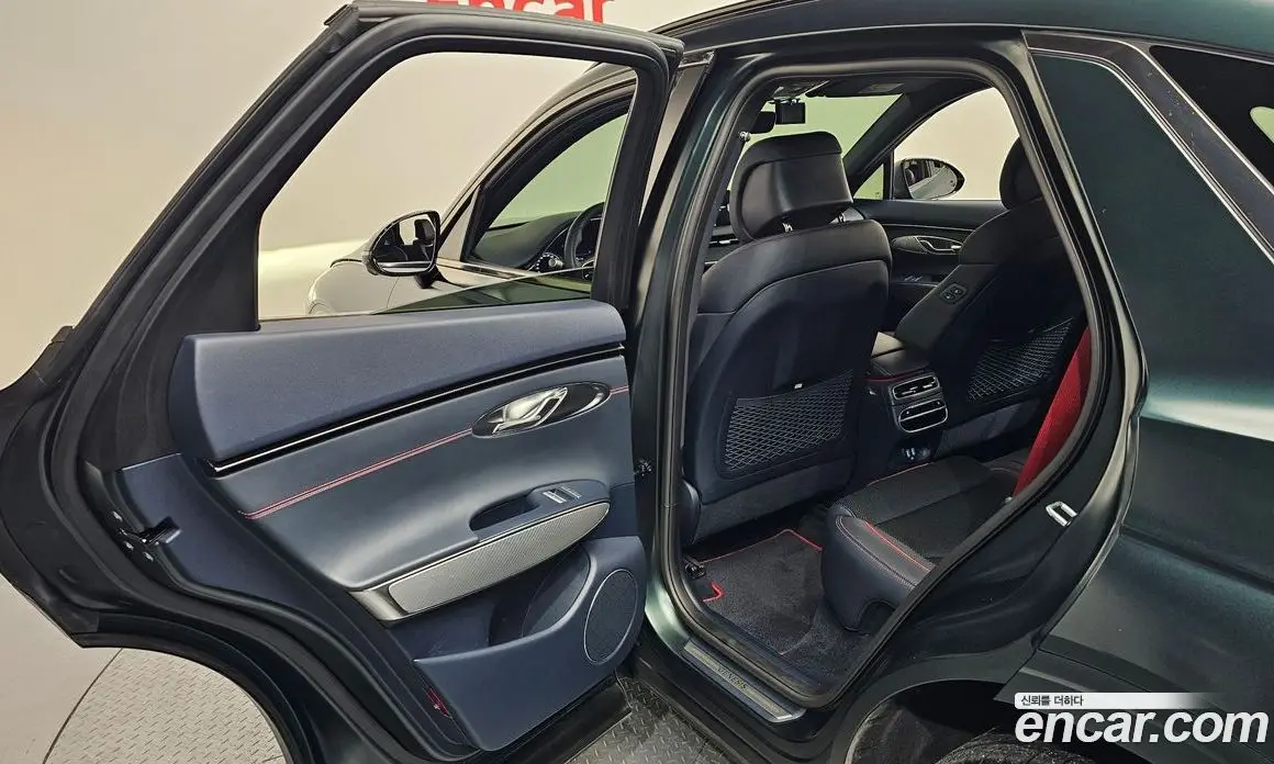 Genesis GV70 2021 2.5 автомат (гидро), фото 18