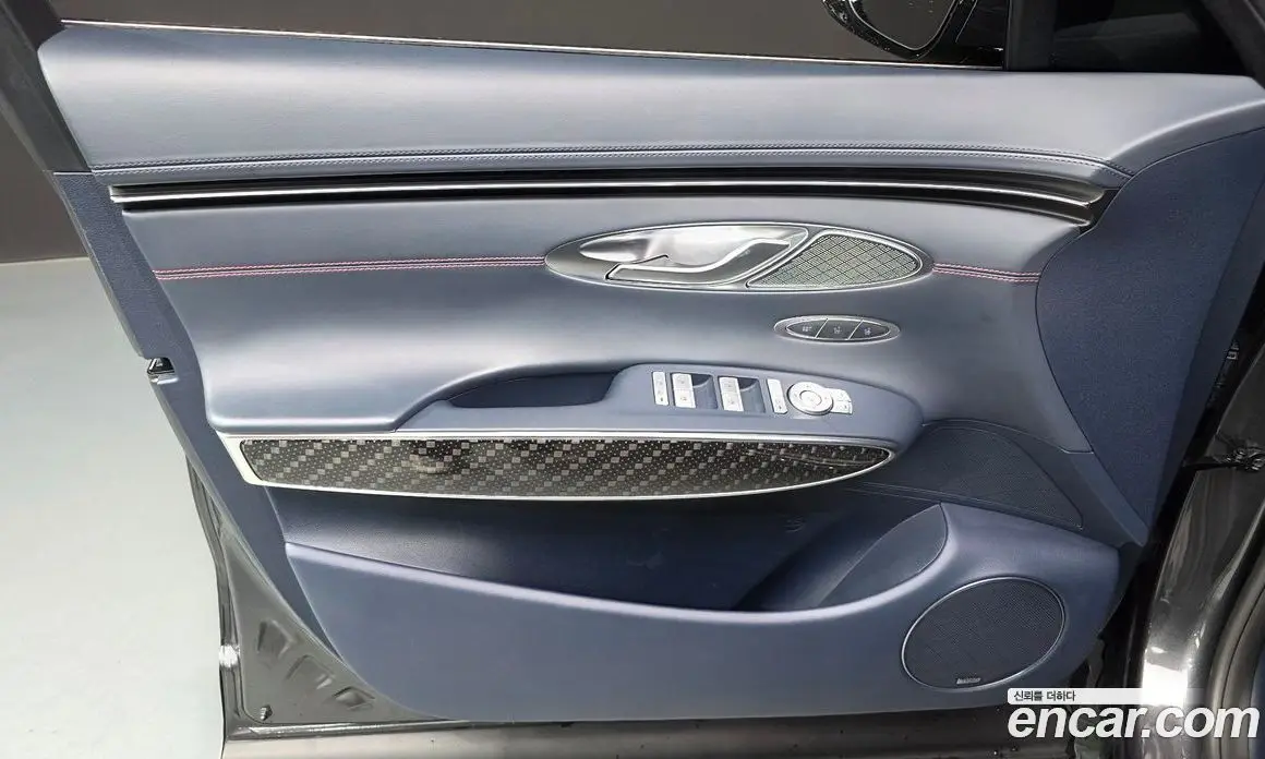 Genesis GV70 2021 3.5 автомат (гидро), фото 14
