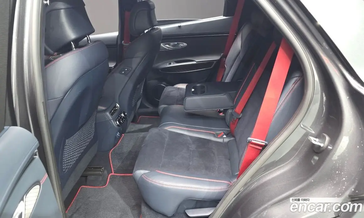 Genesis GV70 2021 3.5 автомат (гидро), фото 18
