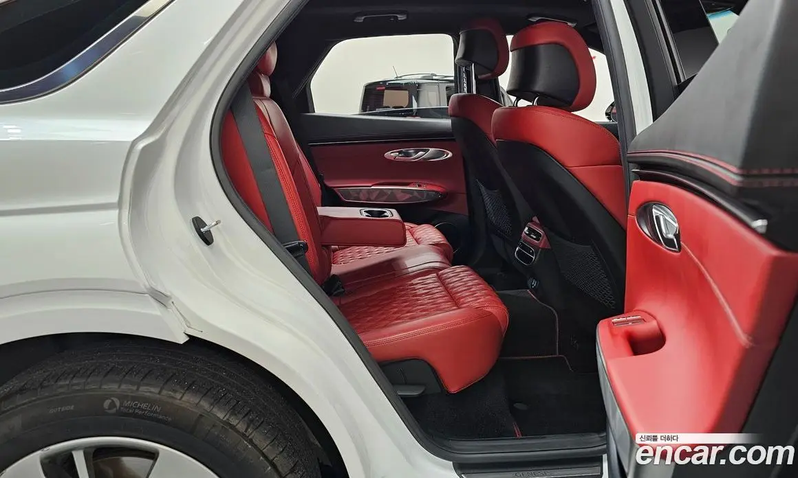 Genesis GV70 2021 2.5 автомат (гидро), фото 17