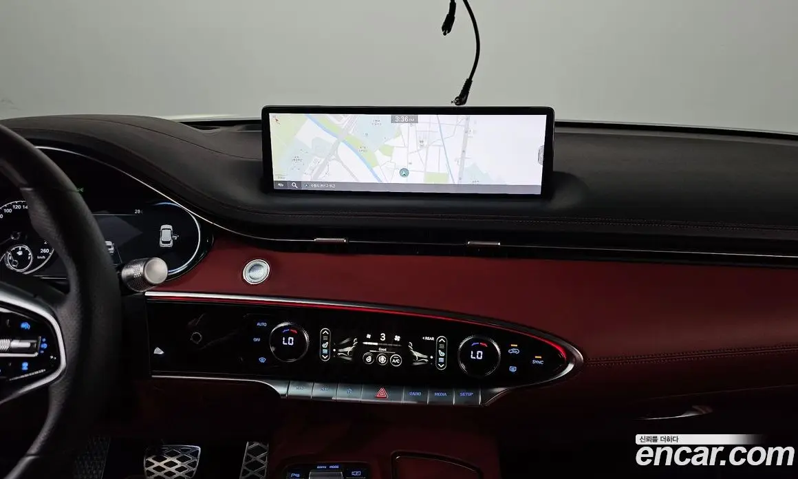 Genesis GV70 2021 2.5 автомат (гидро), фото 18