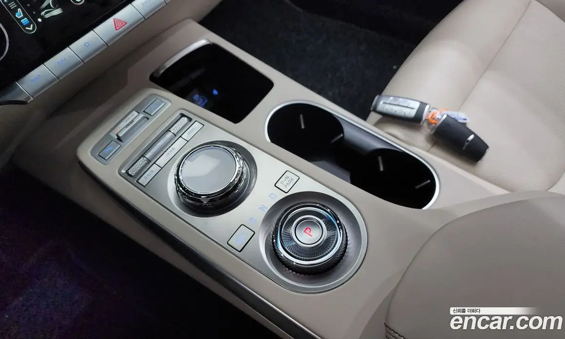 Genesis GV70 2022 2.5 автомат (гидро), фото 9 Genesis GV70 2022 2.5 автомат (гидро), фото 9