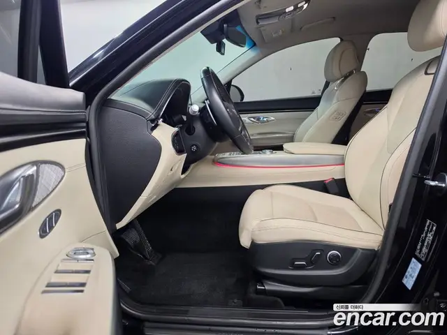 Genesis GV70 2022 2.5 автомат (гидро), миниатюра 9