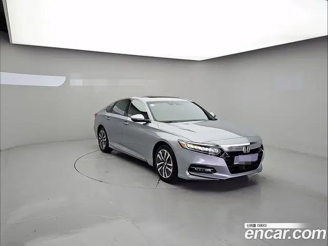 Honda Accord 2020 2.0 автомат (гидро), миниатюра 3