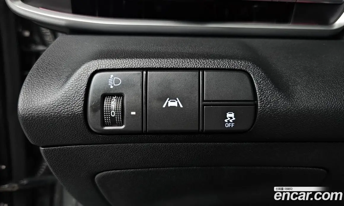 Hyundai Avante 2021 1.6 автомат (гидро), фото 13
