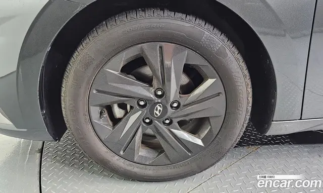 Hyundai Avante 2021 1.6 автомат (гидро), миниатюра 5