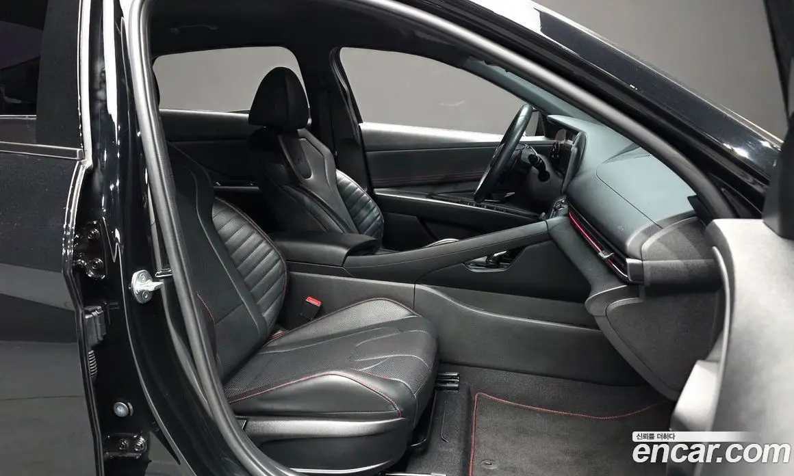 Hyundai Avante 2021 1.6 автомат (гидро), фото 11