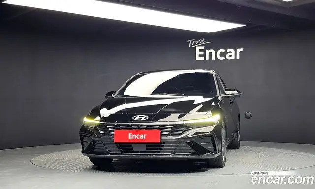 Hyundai Avante 2023 1.6 автомат (гидро), миниатюра 3