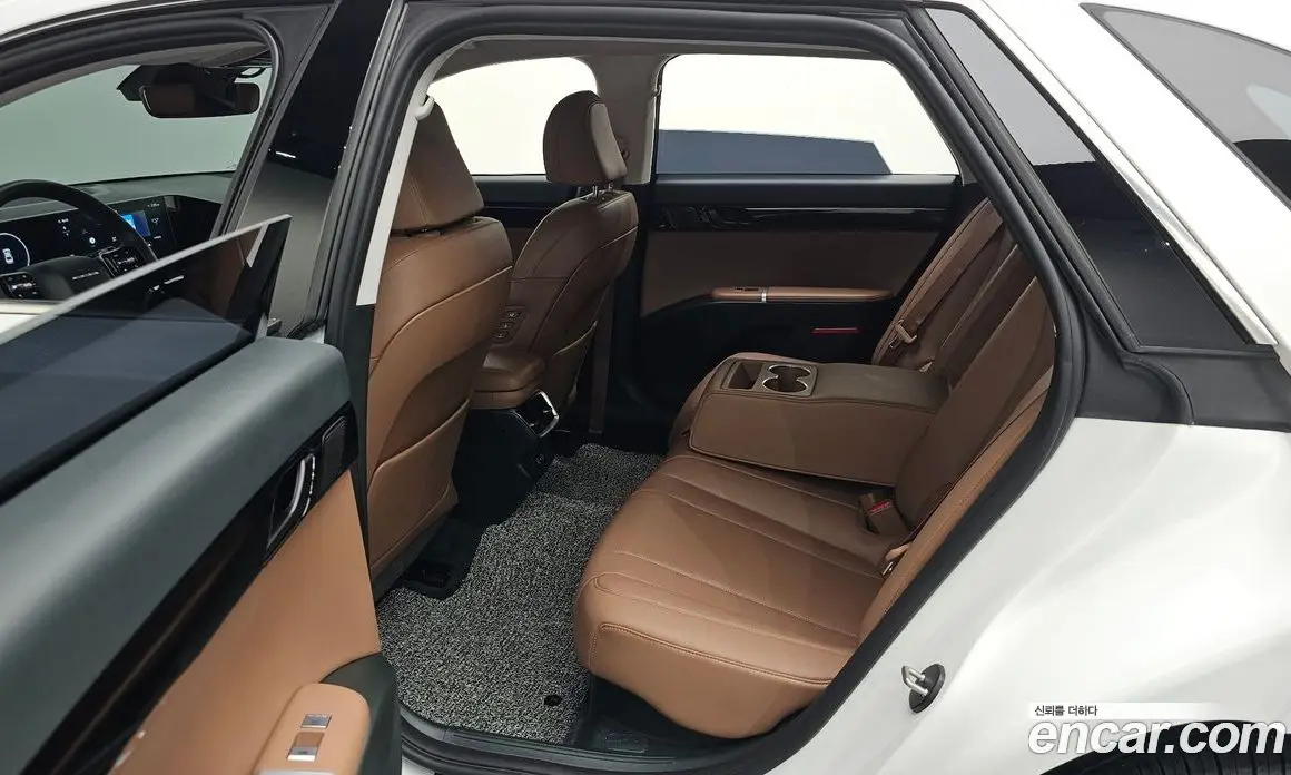 Hyundai Grandeur 2024 1.6 автомат (гидро), фото 17